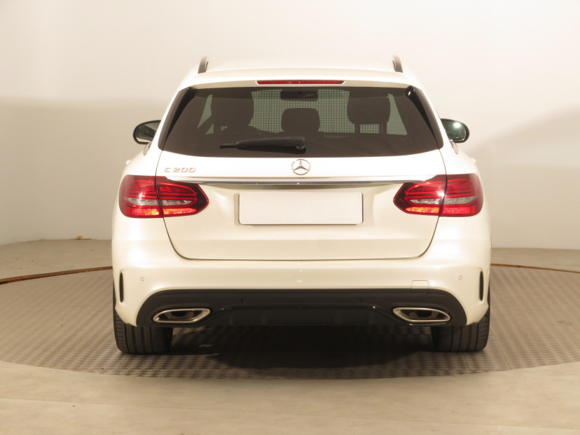 Mercedes-Benz C, 2020