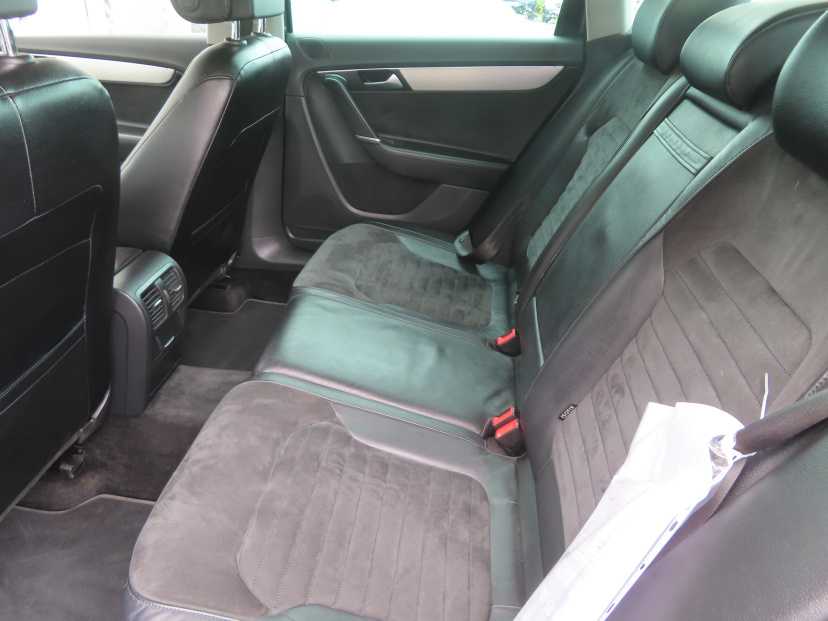 Volkswagen Passat, 2014