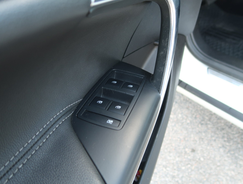 Opel Insignia, 2012