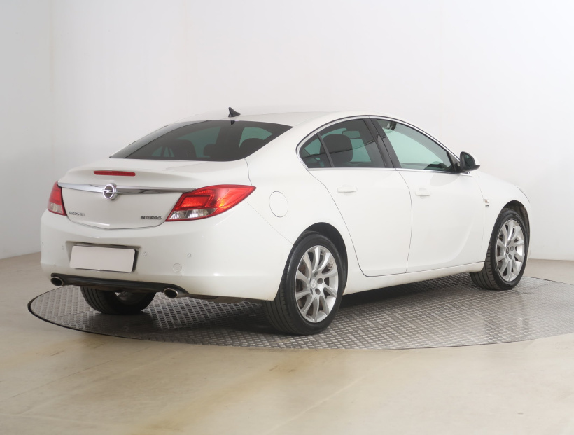 Opel Insignia, 2012