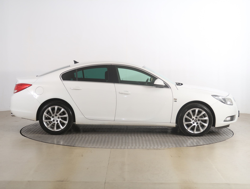Opel Insignia, 2012