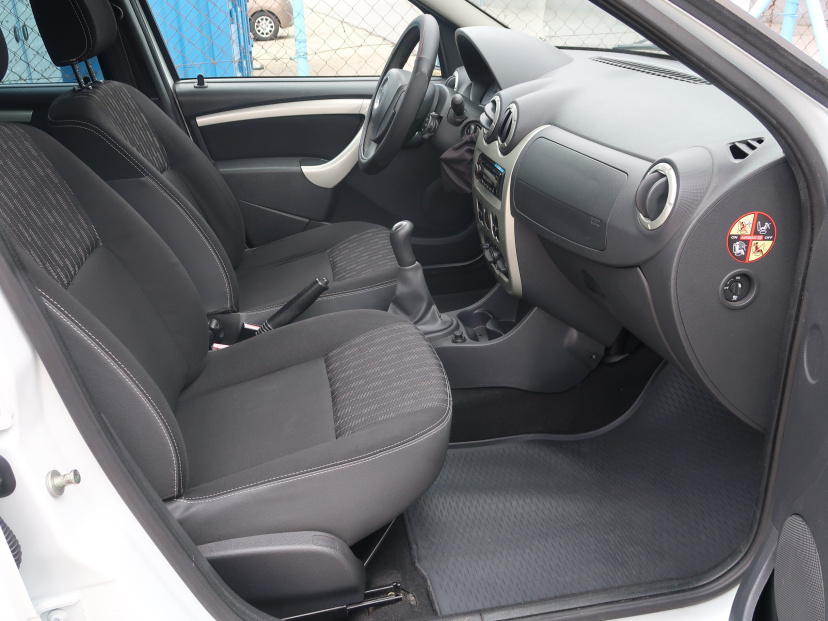 Dacia Logan, 2012