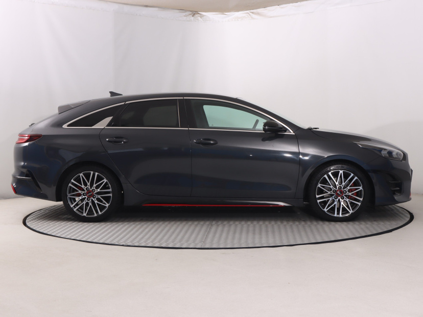 Kia ProCeed, 2023