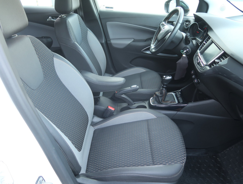 Opel Crossland, 2017