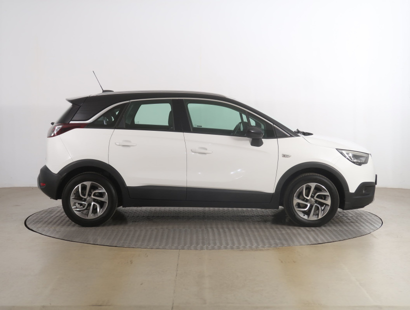 Opel Crossland, 2017