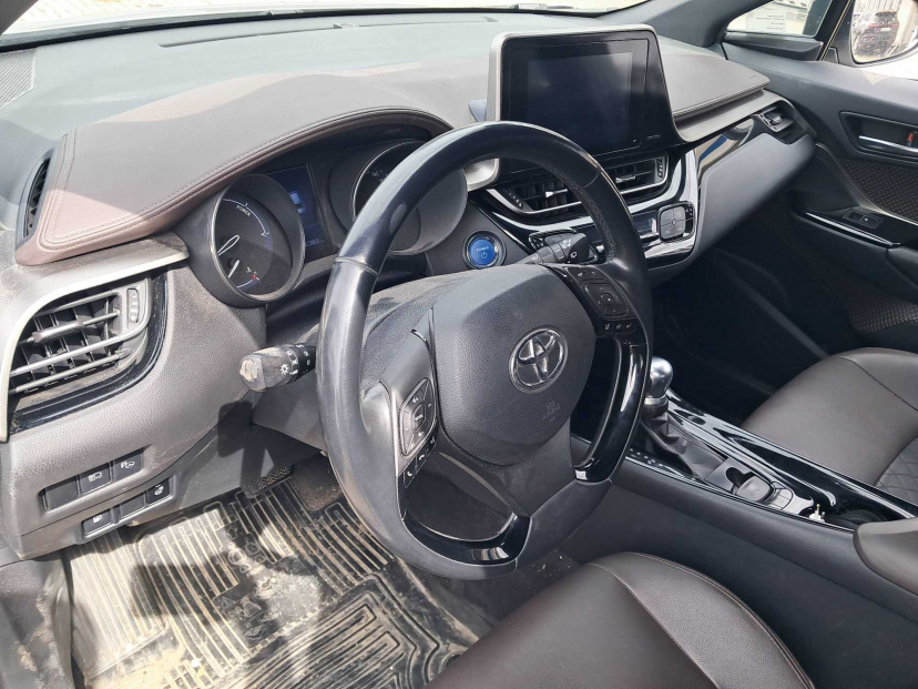 Toyota C-HR, 2017