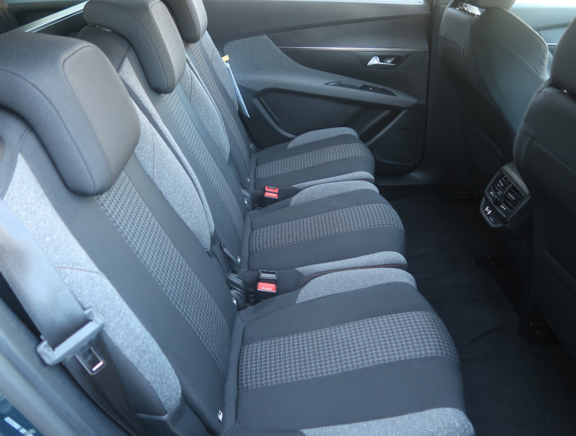 Peugeot 5008, 2021