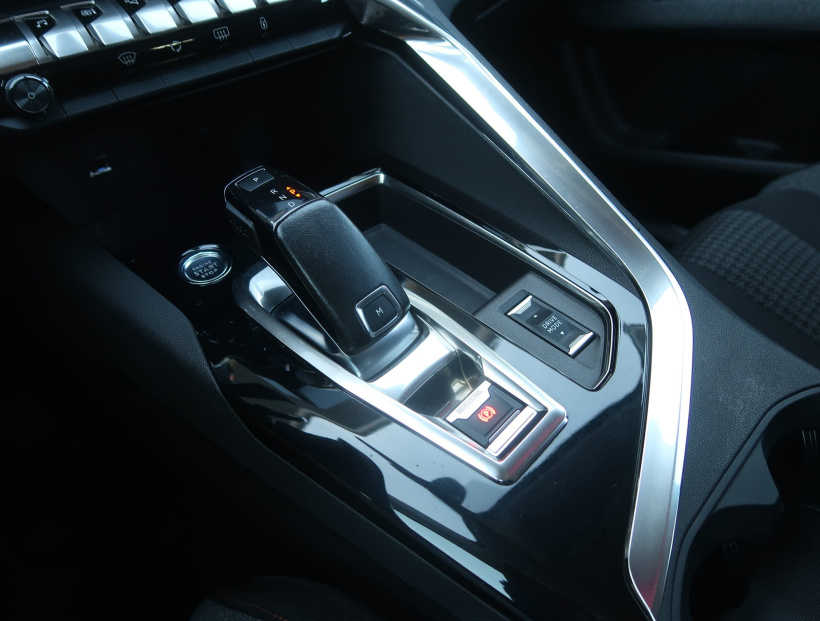 Peugeot 5008, 2021