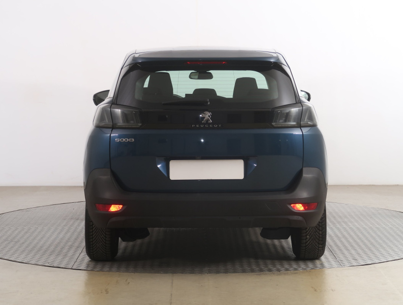 Peugeot 5008, 2021