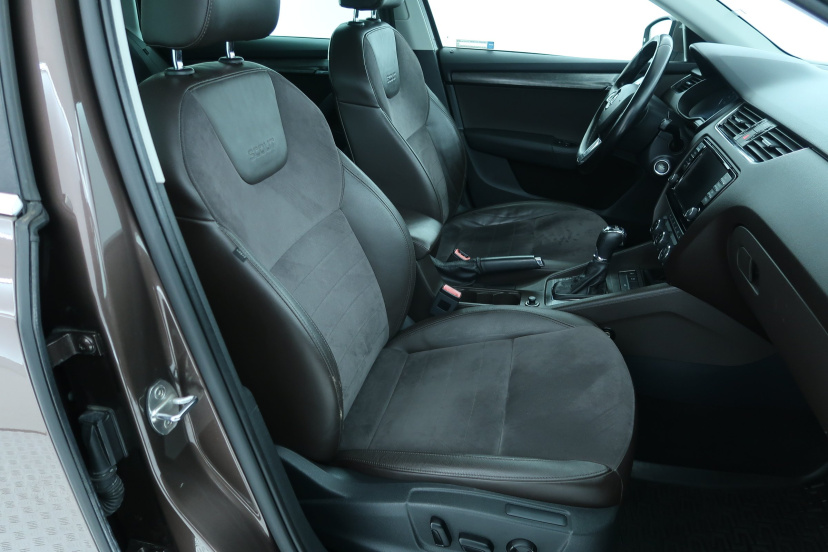 Škoda Octavia Scout, 2016