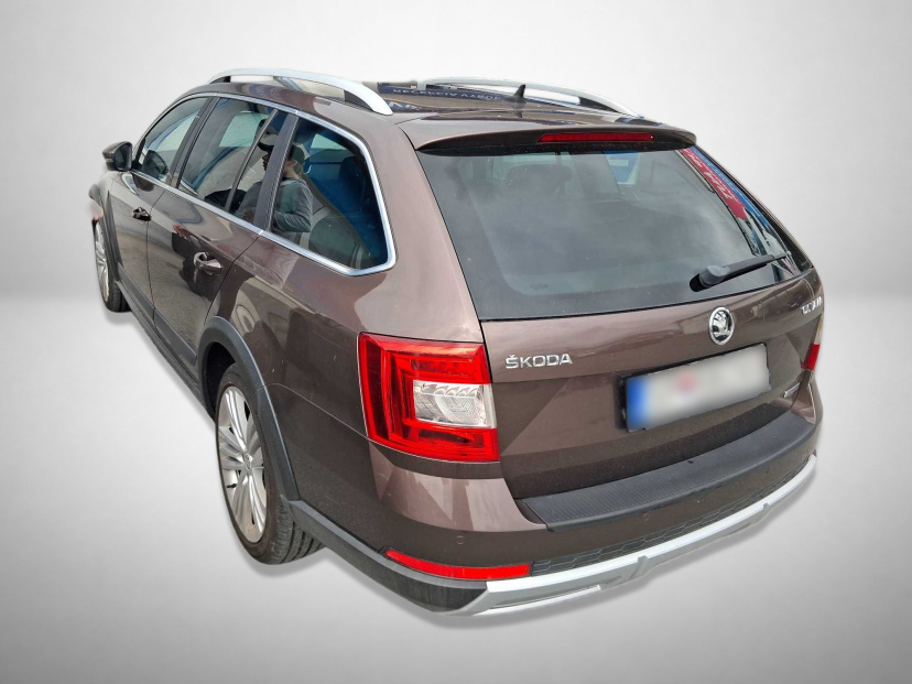 Škoda Octavia Scout, 2016
