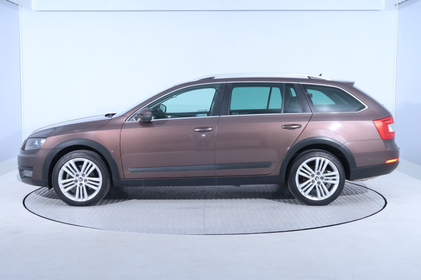 Škoda Octavia Scout, 2016