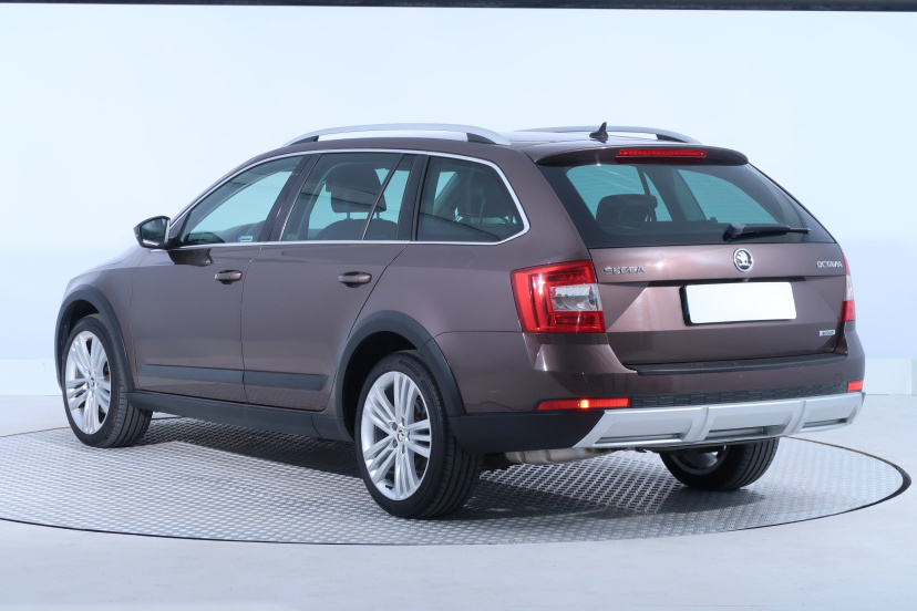Škoda Octavia Scout, 2016