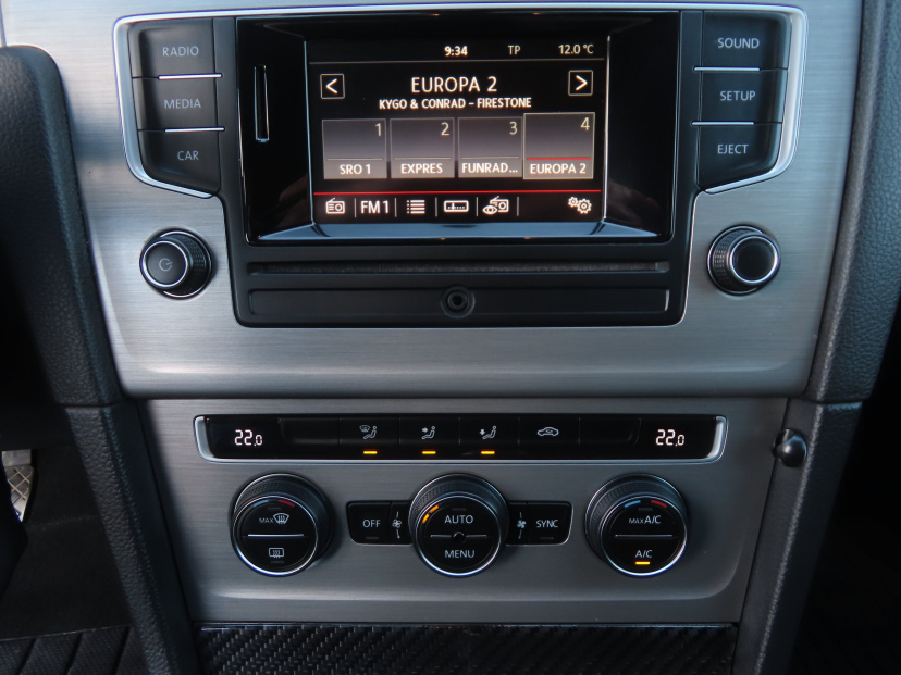 Volkswagen Golf, 2015