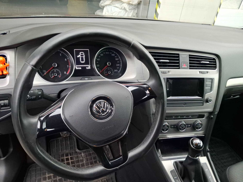 Volkswagen Golf, 2015