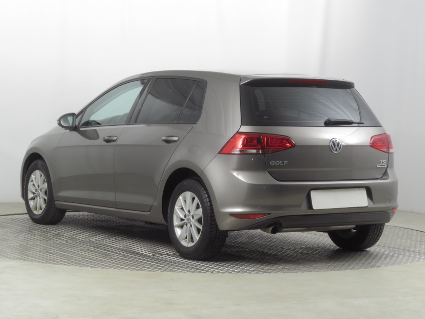 Volkswagen Golf, 2015