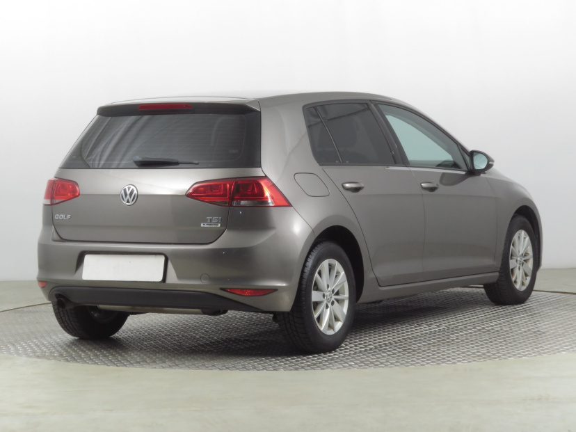 Volkswagen Golf, 2015