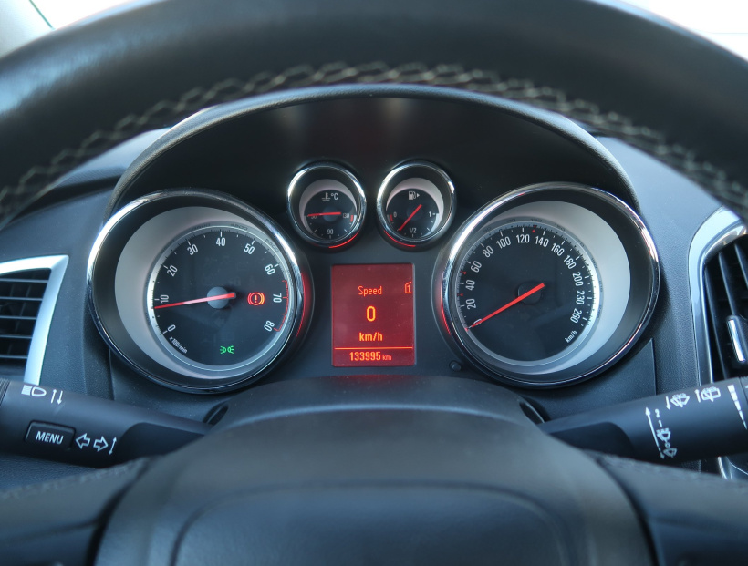 Opel Astra, 2013