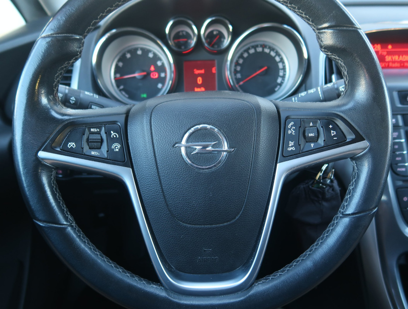 Opel Astra, 2013