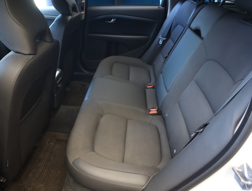 Volvo XC70, 2016
