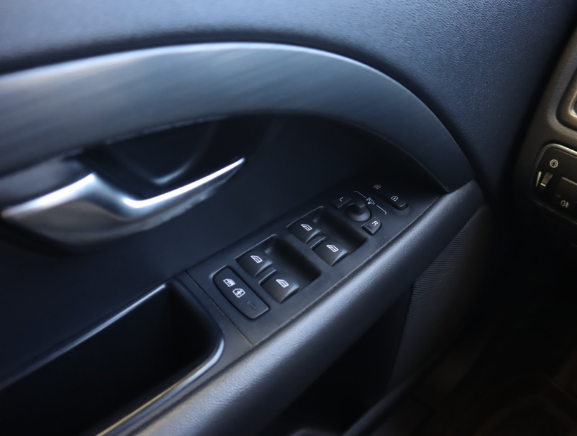 Volvo XC70, 2016