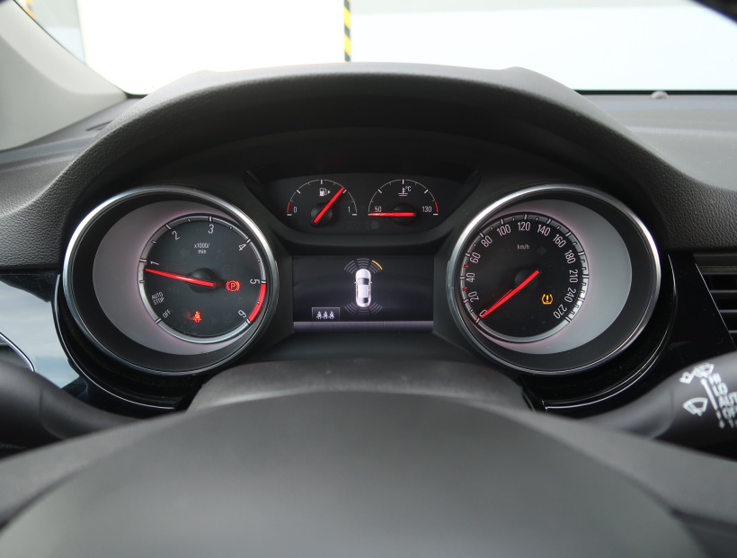 Opel Astra, 2016