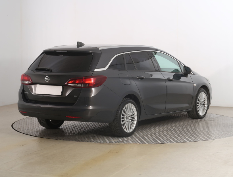 Opel Astra, 2016