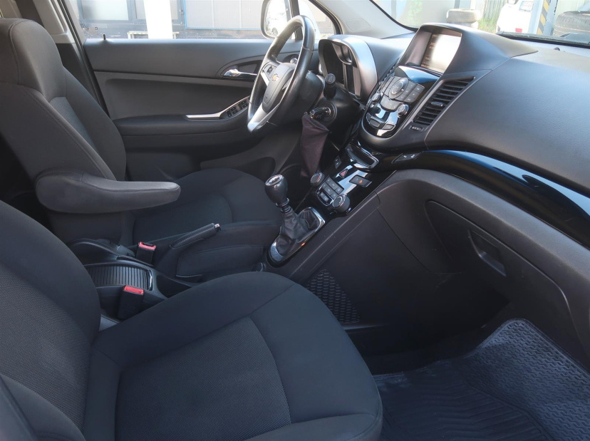 Chevrolet Orlando, 2013