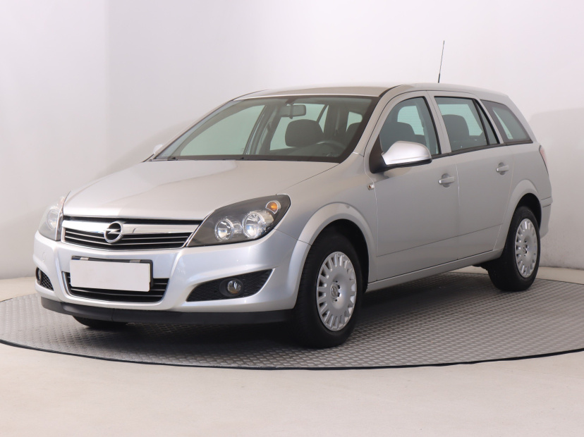 Opel Astra, 2012