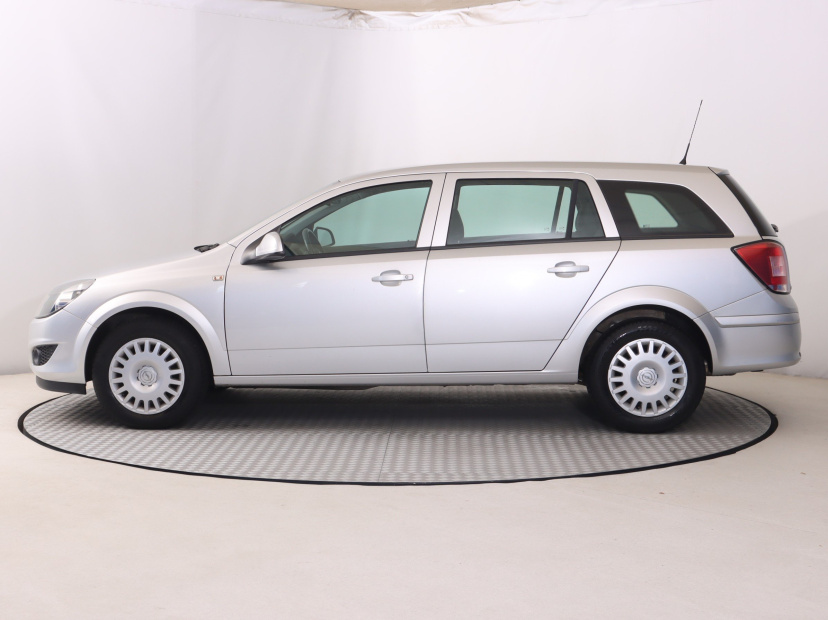 Opel Astra, 2012