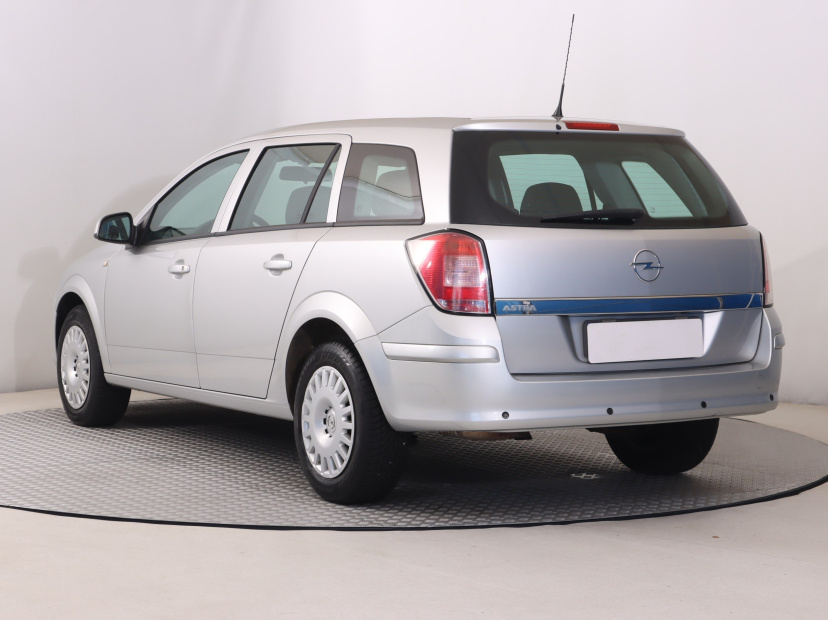 Opel Astra, 2012