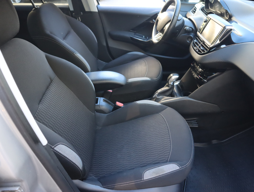 Peugeot 208, 2017
