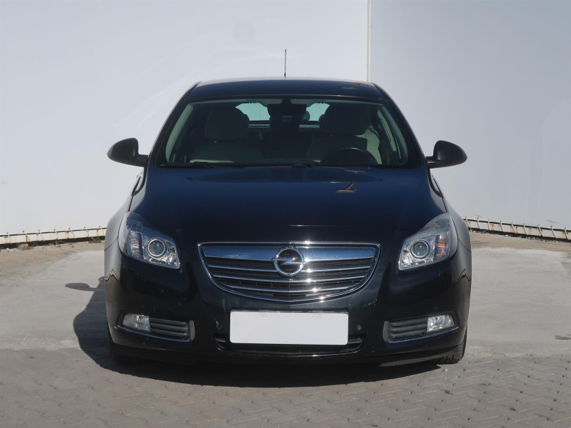 Opel Insignia, 2011
