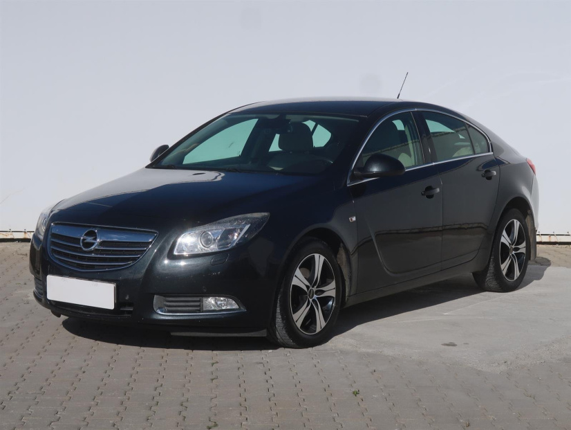 Opel Insignia, 2011