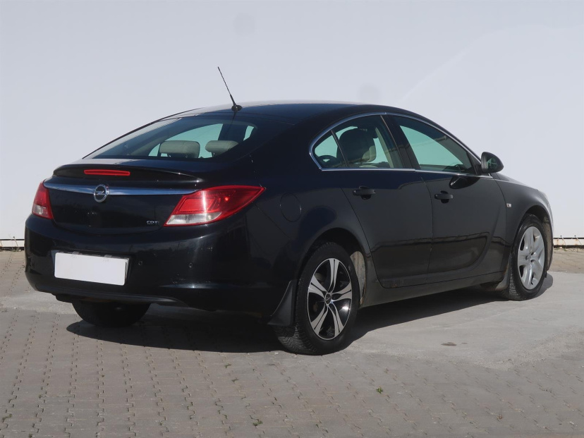 Opel Insignia, 2011