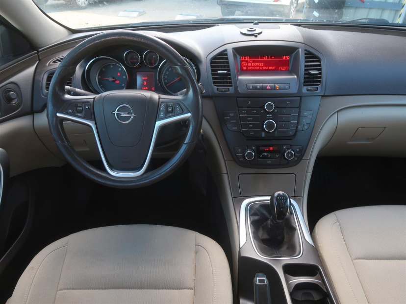 Opel Insignia, 2011