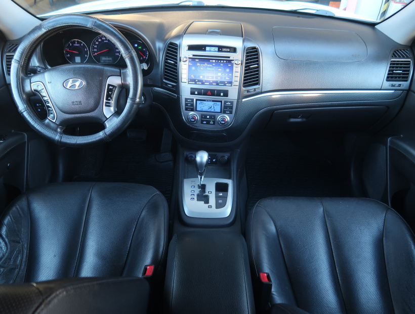 Hyundai Santa Fe, 2012
