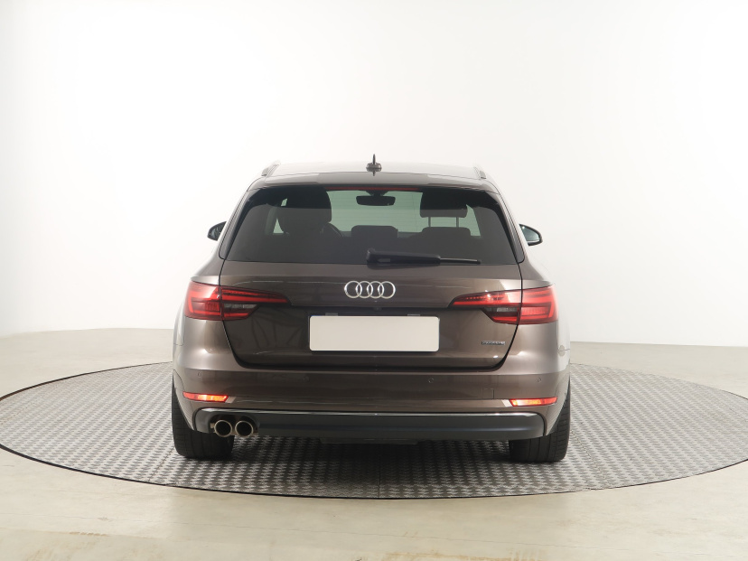 Audi A4, 2018