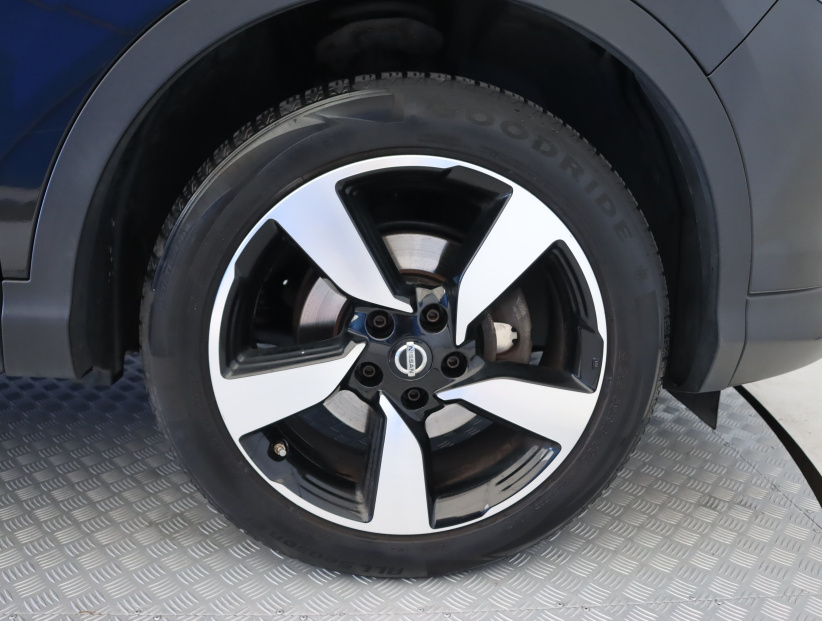 Nissan Qashqai, 2015
