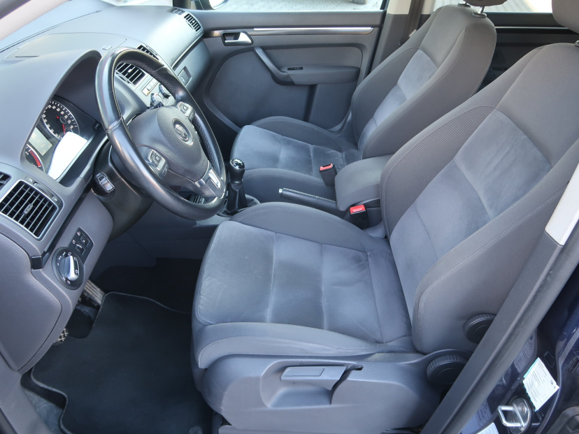 Volkswagen Touran, 2014
