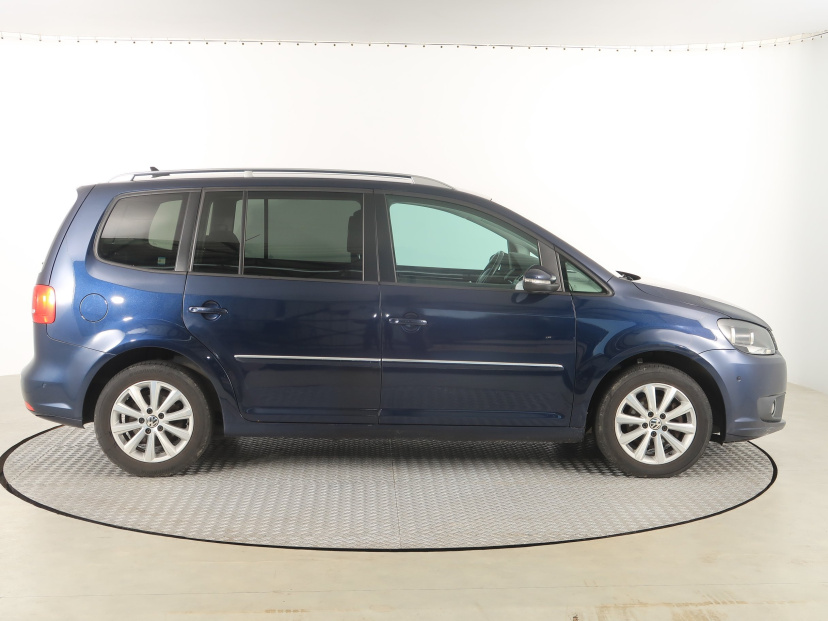 Volkswagen Touran, 2014