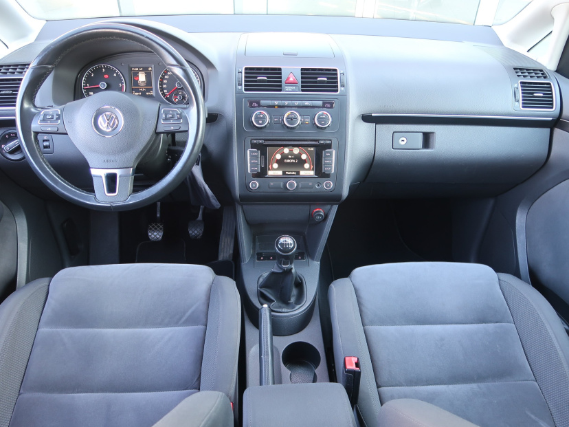 Volkswagen Touran, 2014