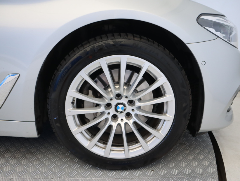 BMW 5, 2017