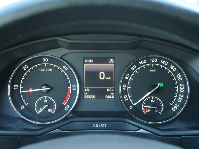 Škoda Superb, 2016
