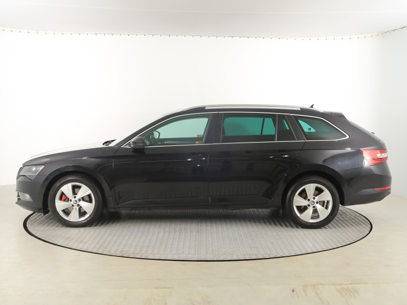 Škoda Superb, 2016