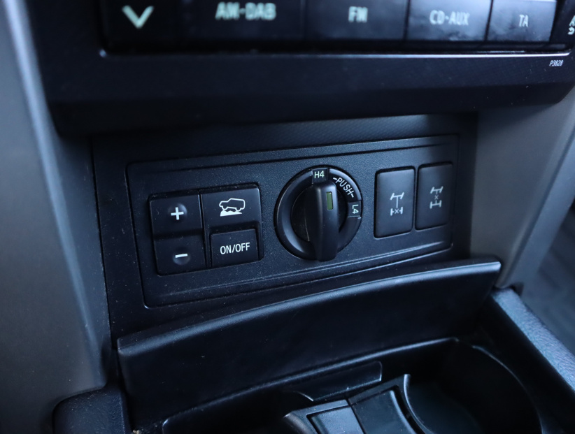 Toyota Land Cruiser, 2012