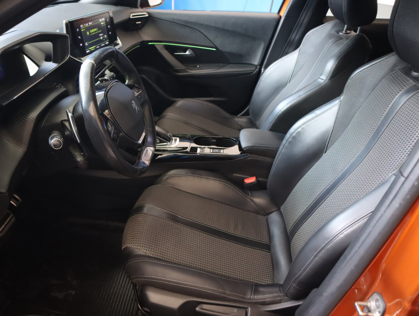 Peugeot 2008, 2020