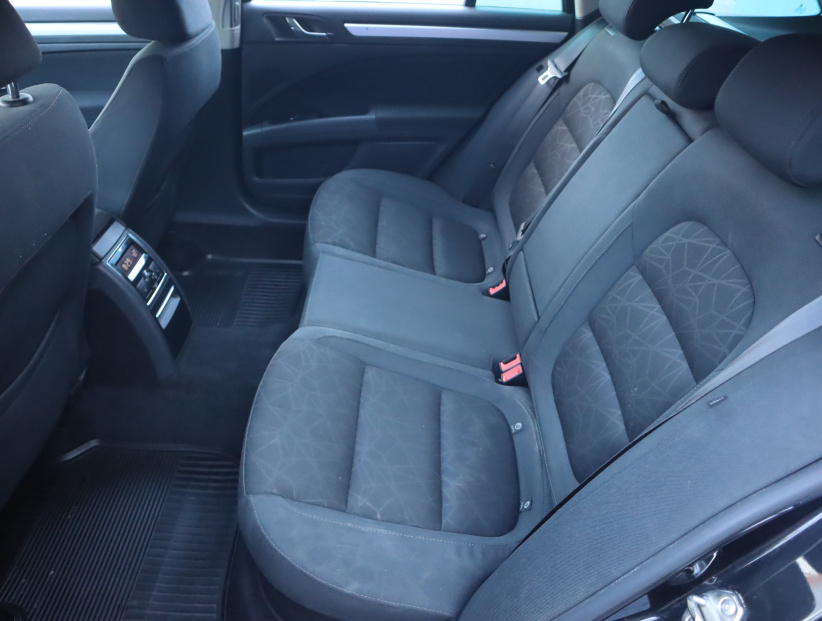 Škoda Superb, 2012