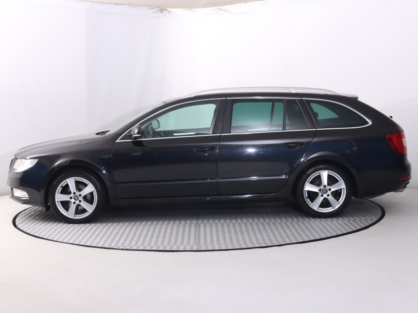 Škoda Superb, 2012