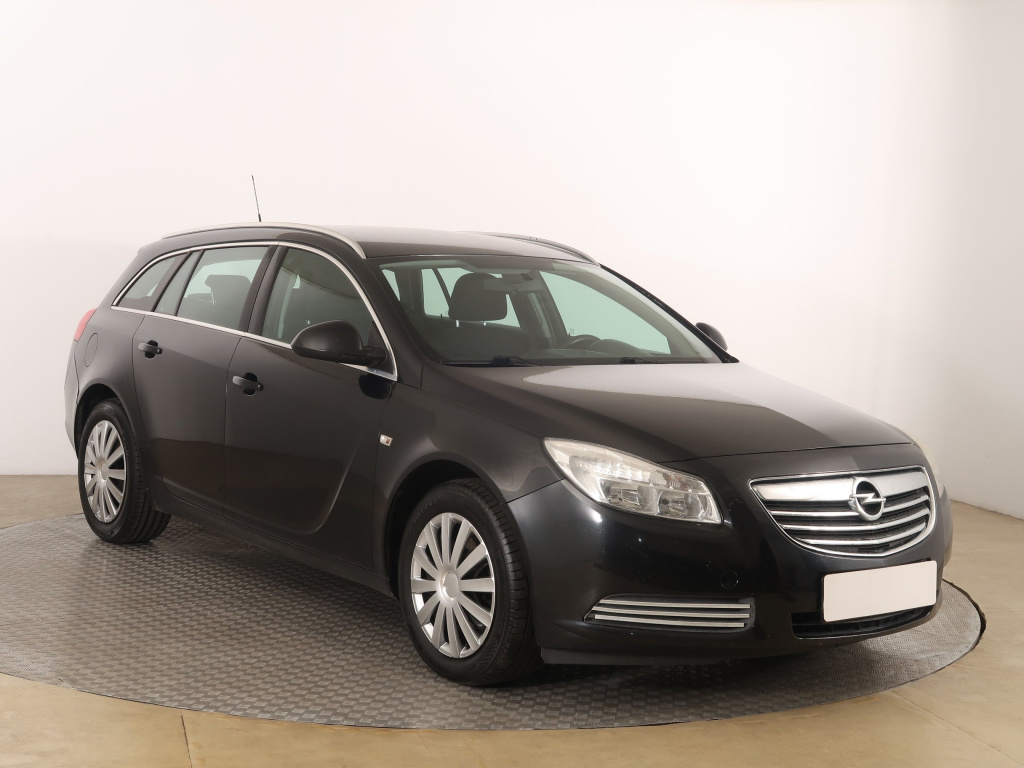 Opel Insignia, 2010